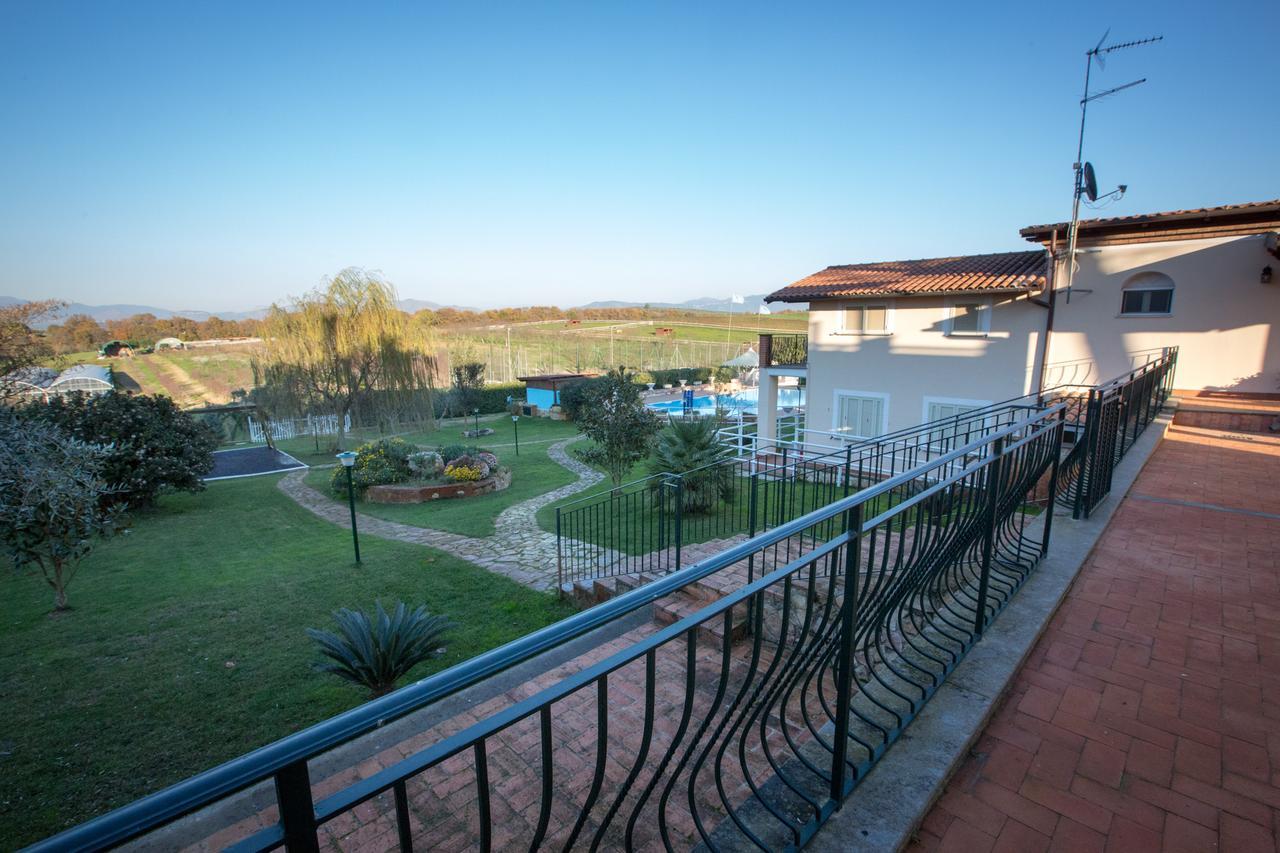 Tenuta Gran Paradiso Hotel Palombara Sabina Exterior photo